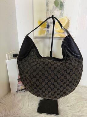 Gucci Black GG Monogram Canvas leather Hobo Bag.